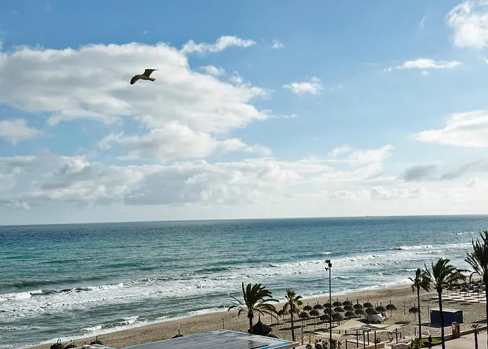 En Primera Linea Con Vistas Al Mar * Фуэнхирола