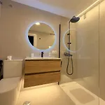 Apartamento En Primera Línea Con Vistas Al Mar Fuengirola